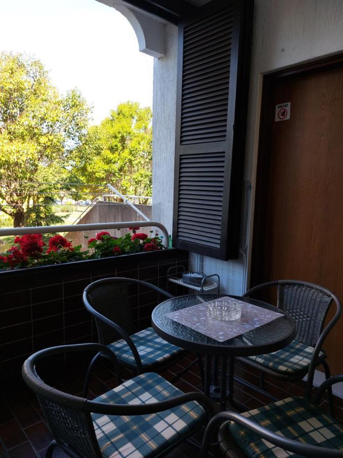 App Vesna Apartment Umag Bagian luar foto